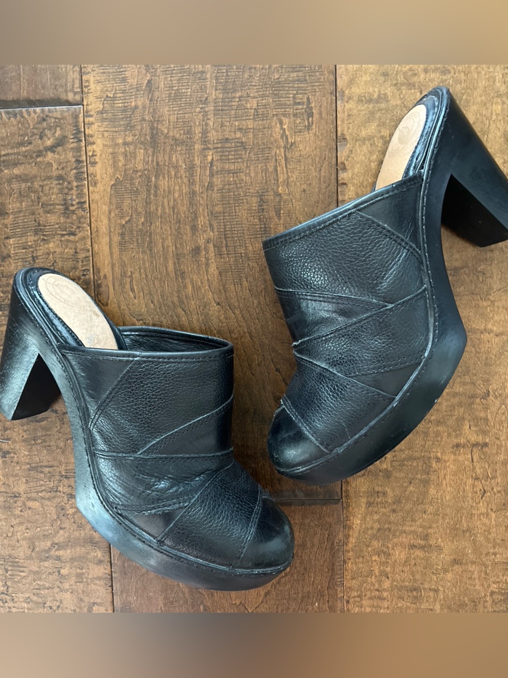Nurture black leather platform mule clogs with 4” block heels Sz. 9.5